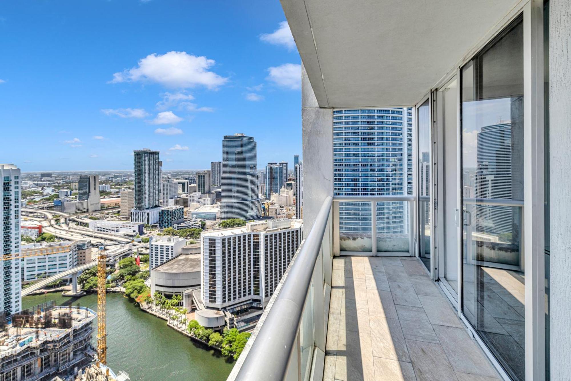 Icon Brickell Residences